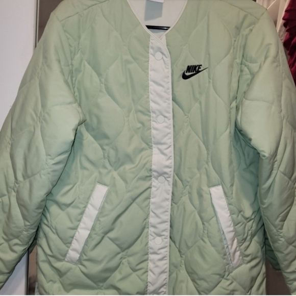 Nike Women's Sportswear Sports Quilted Button Up Utility Therma-fit XS - Picture 7 of 10